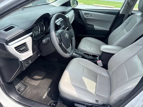 Used 2014 Toyota Corolla LE FWD image 10