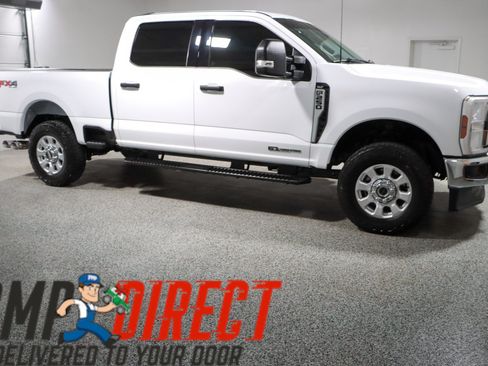 Used 2024 Ford F250 XLT w/ FX4 Off-Road Package AWD/4WD image 6