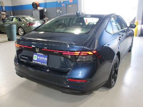Used 2025 Honda Accord SE image 24