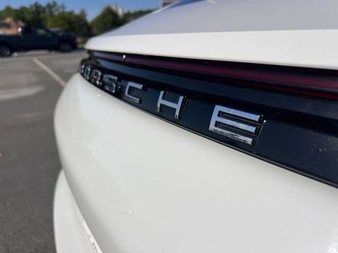 Used 2019 Porsche Panamera RWD image 41