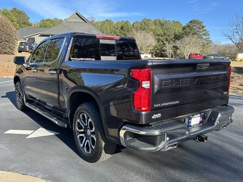 Certified 2022 Chevrolet Silverado 1500 LTZ image 22