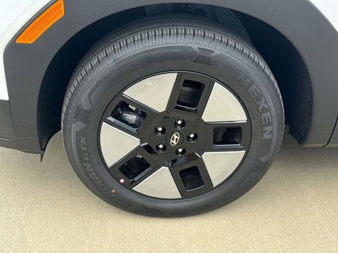 New 2026 Hyundai Santa Fe SE FWD image 5