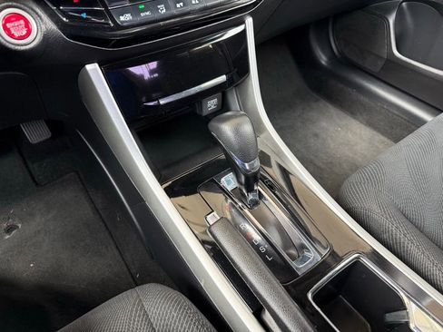 Used 2017 Honda Accord EX image 20