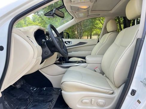 Used 2019 INFINITI QX60 Luxe w/ Essential Package AWD/4WD image 12