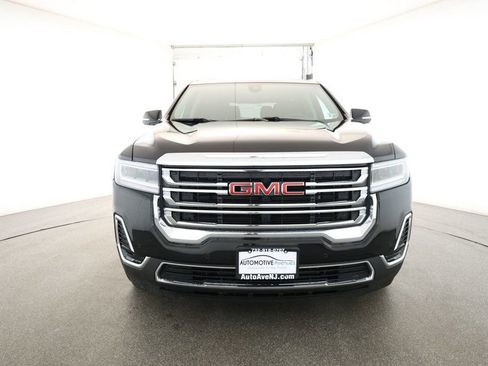 Used 2021 GMC Acadia SLE image 2