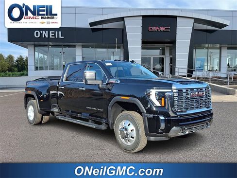 New 2026 GMC Sierra 3500 Denali w/ Denali Reserve Package image 1