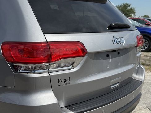 Used 2018 Jeep Grand Cherokee Laredo RWD image 11