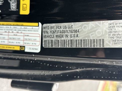 New 2026 Jeep Gladiator Sport image 32