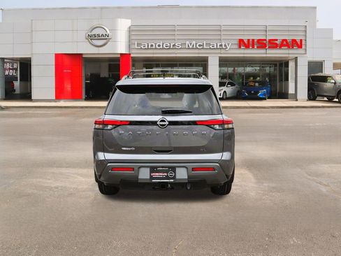 New 2026 Nissan Pathfinder SL w/ Cargo Package FWD image 4
