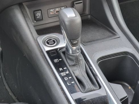 Used 2024 Nissan Sentra SV FWD image 24