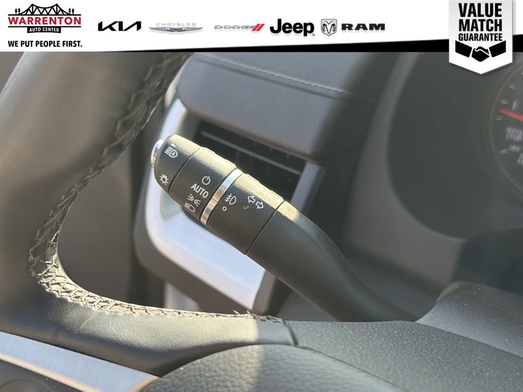 Used 2023 GMC Terrain SLT w/ Tech Package AWD/4WD image 21