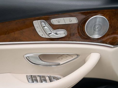 Used 2019 Mercedes-Benz E 450 4MATIC Wagon image 15