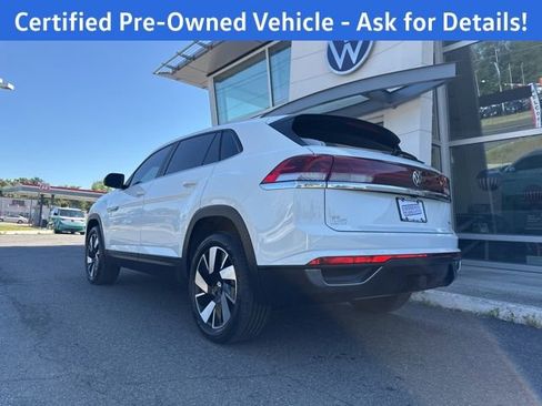 Certified 2024 Volkswagen Atlas Cross Sport SE AWD/4WD image 6