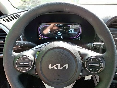 New 2025 Kia Soul LX w/ LX Technology Package image 13