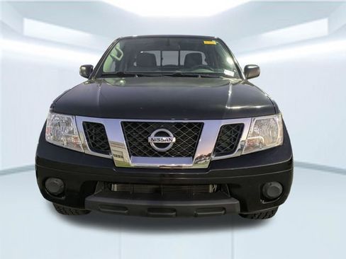 Used 2019 Nissan Frontier SV image 4