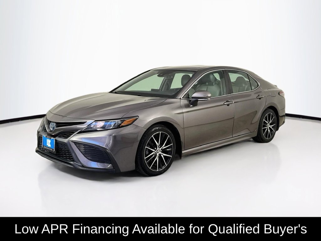 Used 2022 Toyota Camry SE w/ Audio Upgrade Package FWD image 3