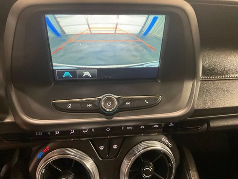 Used 2017 Chevrolet Camaro LT RWD image 19