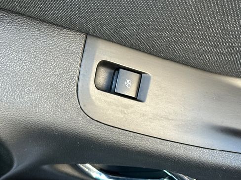 Used 2011 Chevrolet Camaro SS image 21