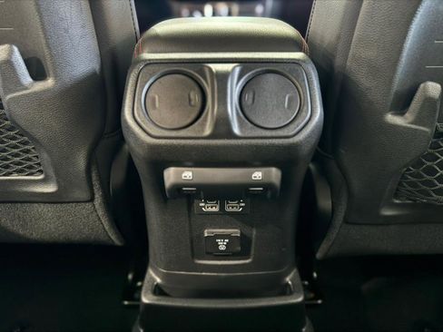 Used 2023 Jeep Wrangler Unlimited Rubicon 4xe image 29