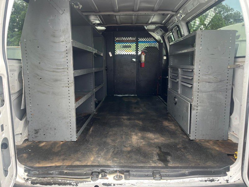 Used 2007 Ford E-350 and Econoline 350 Super Duty RWD image 10