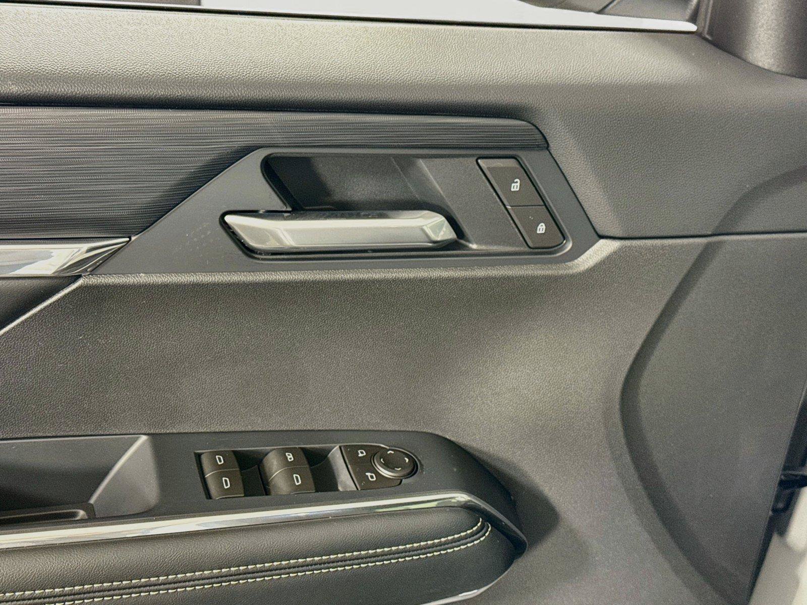 New 2027 GMC Acadia Elevation w/ LPO, Floor Liner Package AWD/4WD image 12