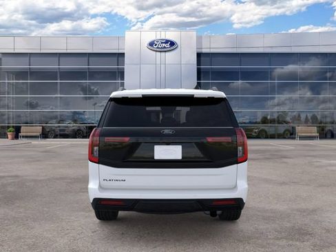 New 2026 Ford Expedition Platinum w/ Stealth Appearance Package AWD/4WD image 5