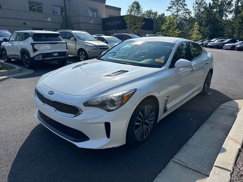 Used 2019 Kia Stinger RWD image 3