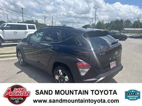 Used 2025 Hyundai Kona SEL FWD image 5