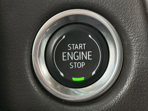 Certified 2024 Chevrolet Suburban LT w/ Luxury Package image 16