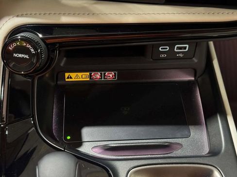 Used 2026 Lexus NX 350 AWD w/ Luxury Package image 19