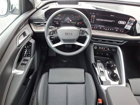 New 2025 Audi Q5 Premium Plus image 6