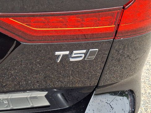 Used 2020 Volvo V60 T5 Cross Country AWD/4WD image 30
