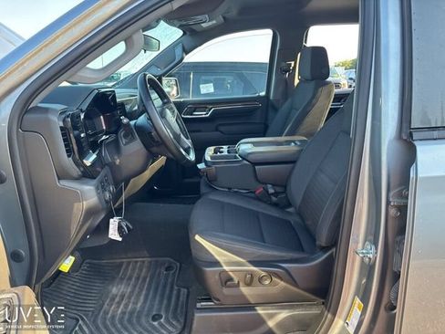 Used 2023 Chevrolet Silverado 1500 LT AWD/4WD image 6