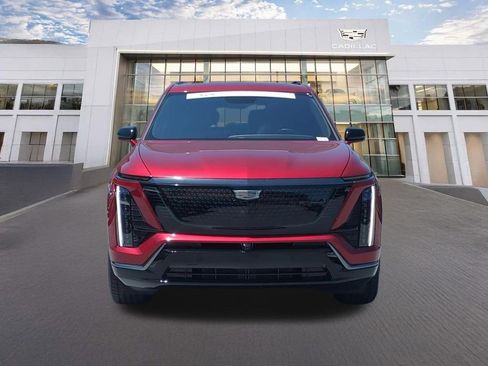 Certified 2026 Cadillac Vistiq Premium Luxury AWD/4WD image 2