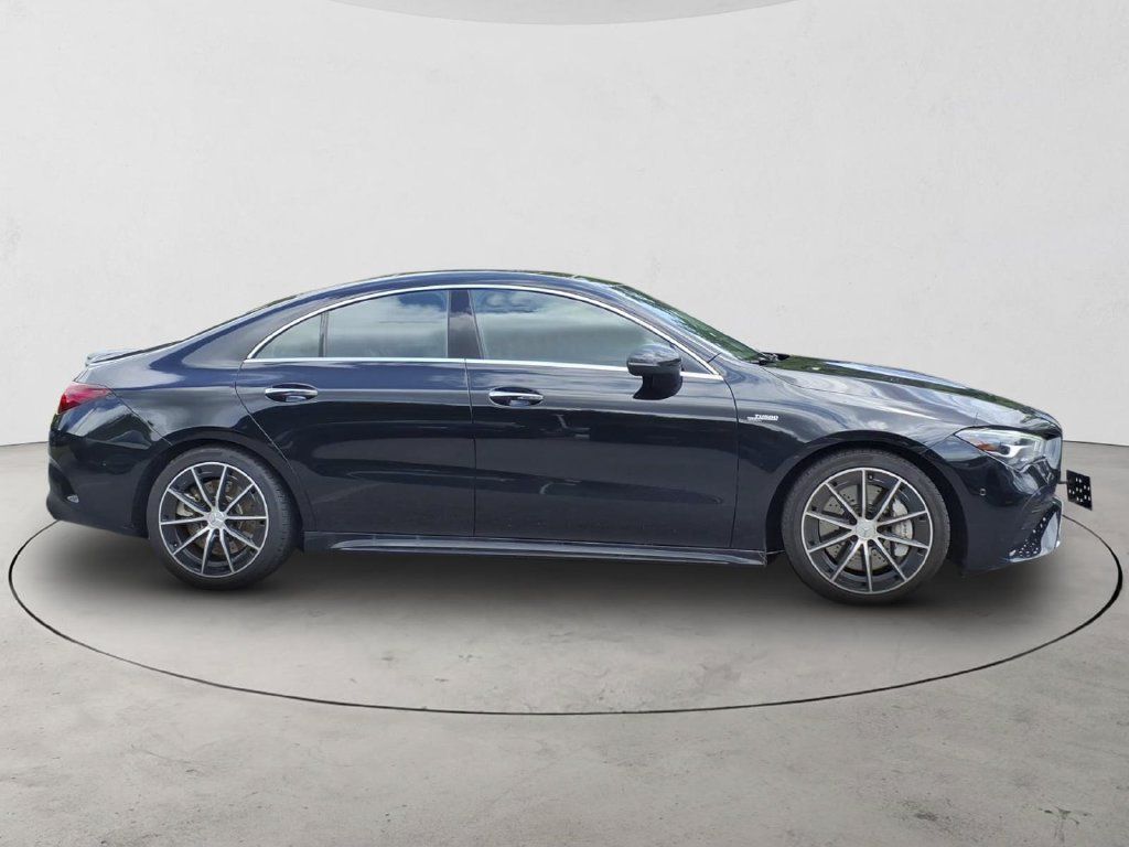 Used 2025 Mercedes-Benz CLA 35 AMG 4MATIC image 4