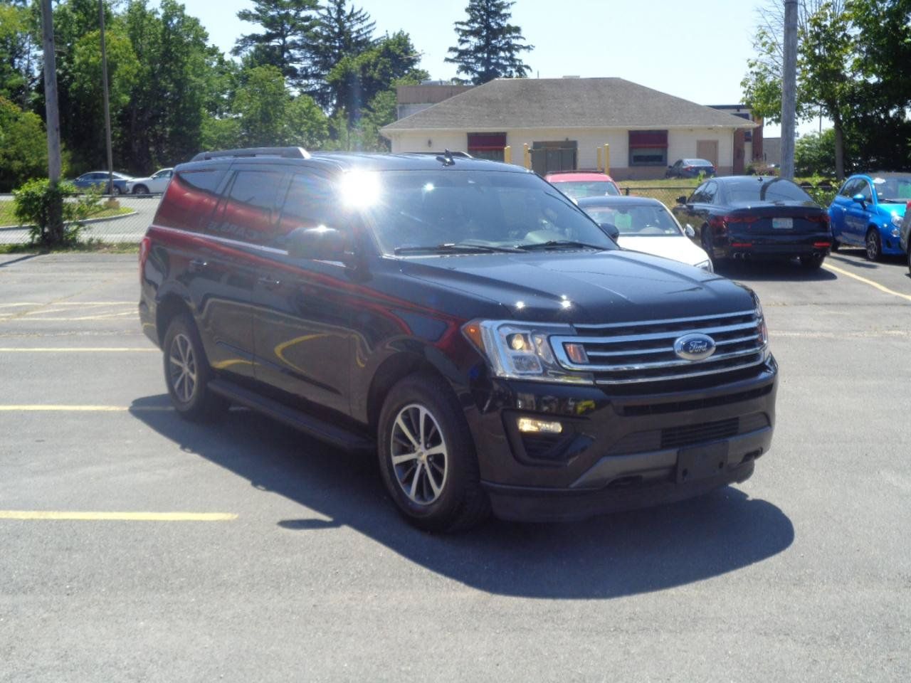 Used 2021 Ford Expedition XL AWD/4WD image 3