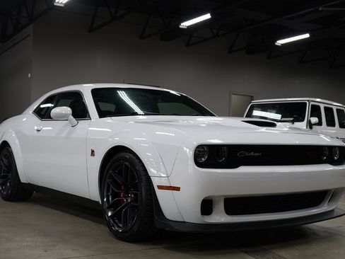 Used 2019 Dodge Challenger R/T Scat Pack RWD image 6