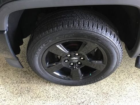 Used 2017 GMC Sierra 1500 SLE w/ SLE Value Package AWD/4WD image 11