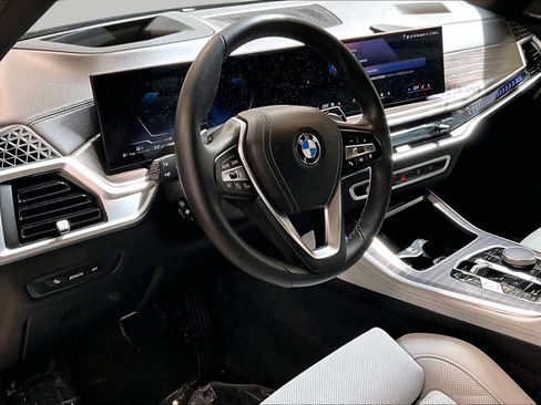 Used 2024 BMW X5 xDrive40i w/ Premium Package AWD/4WD image 17
