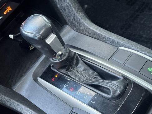 Certified 2021 Honda Civic EX-L image 19