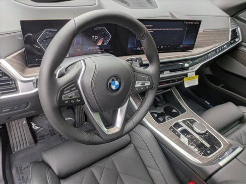 Used 2026 BMW X5 xDrive40i image 3