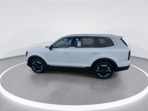 Used 2024 Kia Telluride EX w/ EX Captain's Chair Package FWD image 5