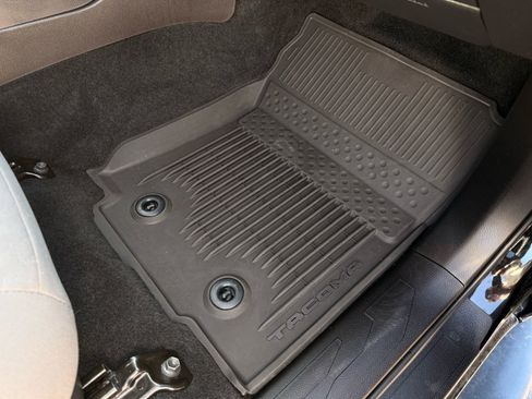 Used 2023 Toyota Tacoma SR image 18