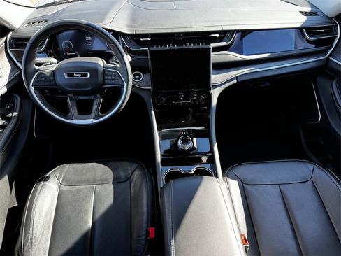 Used 2022 Jeep Grand Cherokee Limited w/ Trailer Tow Prep Group (B) image 13