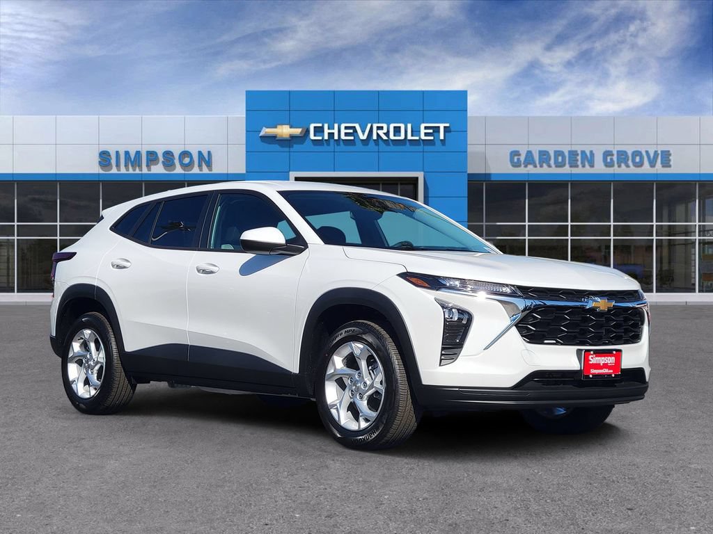 New 2026 Chevrolet Trax LS w/ LS Convenience Package FWD image 1