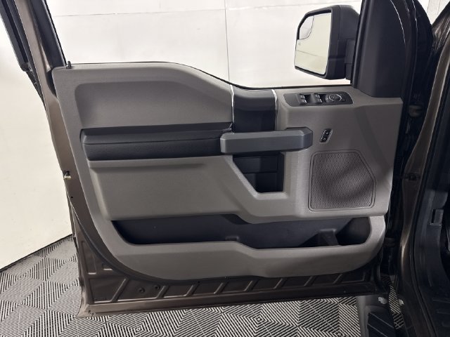 Used 2016 Ford F150 XLT w/ Trailer Tow Package AWD/4WD image 25