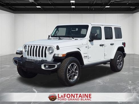 Used 2023 Jeep Wrangler Unlimited Sahara w/ Cold Weather Group AWD/4WD image 1