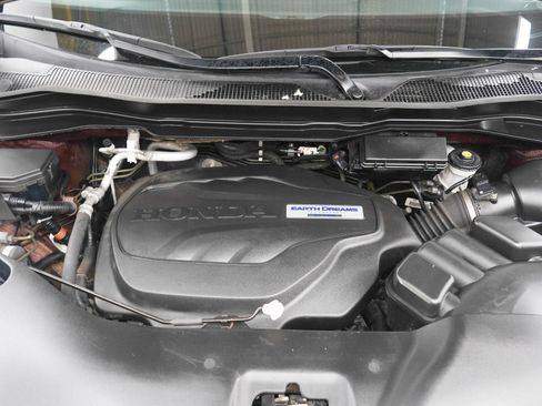 Used 2020 Honda Pilot Touring image 36