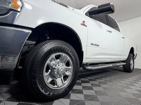 Used 2022 RAM 2500 Big Horn AWD/4WD image 12