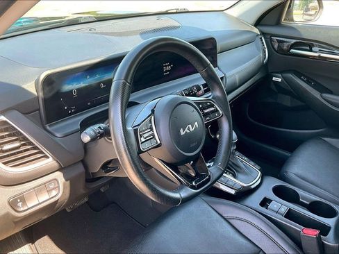 Used 2024 Kia Seltos SX w/ SX Sunroof Package AWD/4WD image 13